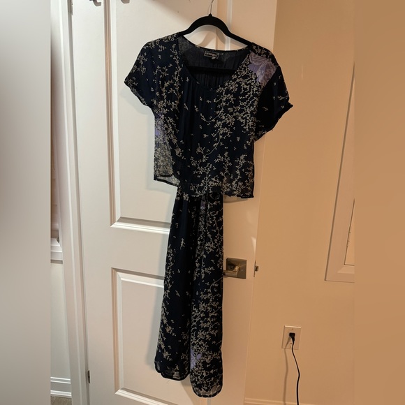 Navy blue midi dress in medium - Picture 2 of 6